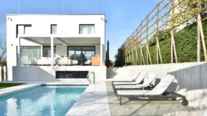 004-bridel-villa-luxembourg-luxe-marbre-pierre-bois-interieur-architecture-cfa-cfarchitectes-luxury-house-highstanding-stone-wood-interiors-design-minimalist-investment-luxemburg-furniture