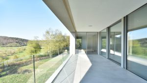 Roodt-Villa-Haut-standing-Architecte-CFA-CFArchitectes-Luxembourg-Luxe-landscape-paysage-terrasse